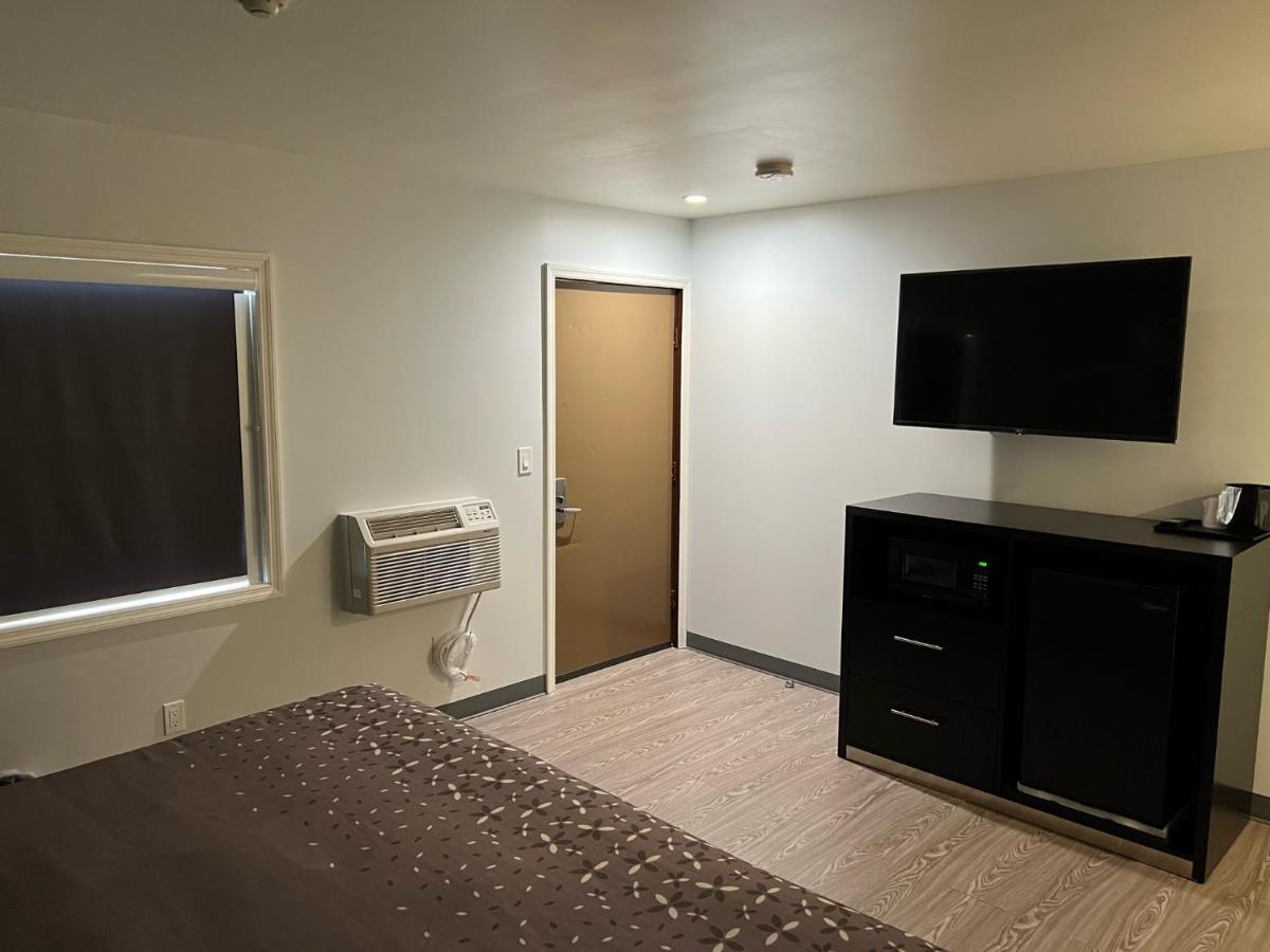 112 Hotel 3*